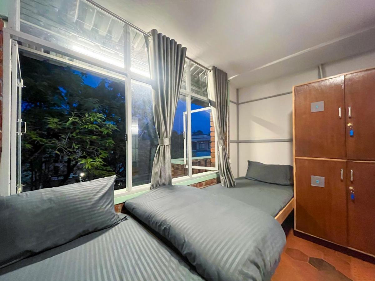 Rahees Bi Roambay - Backpacker Hostel Mysore Eksteriør billede