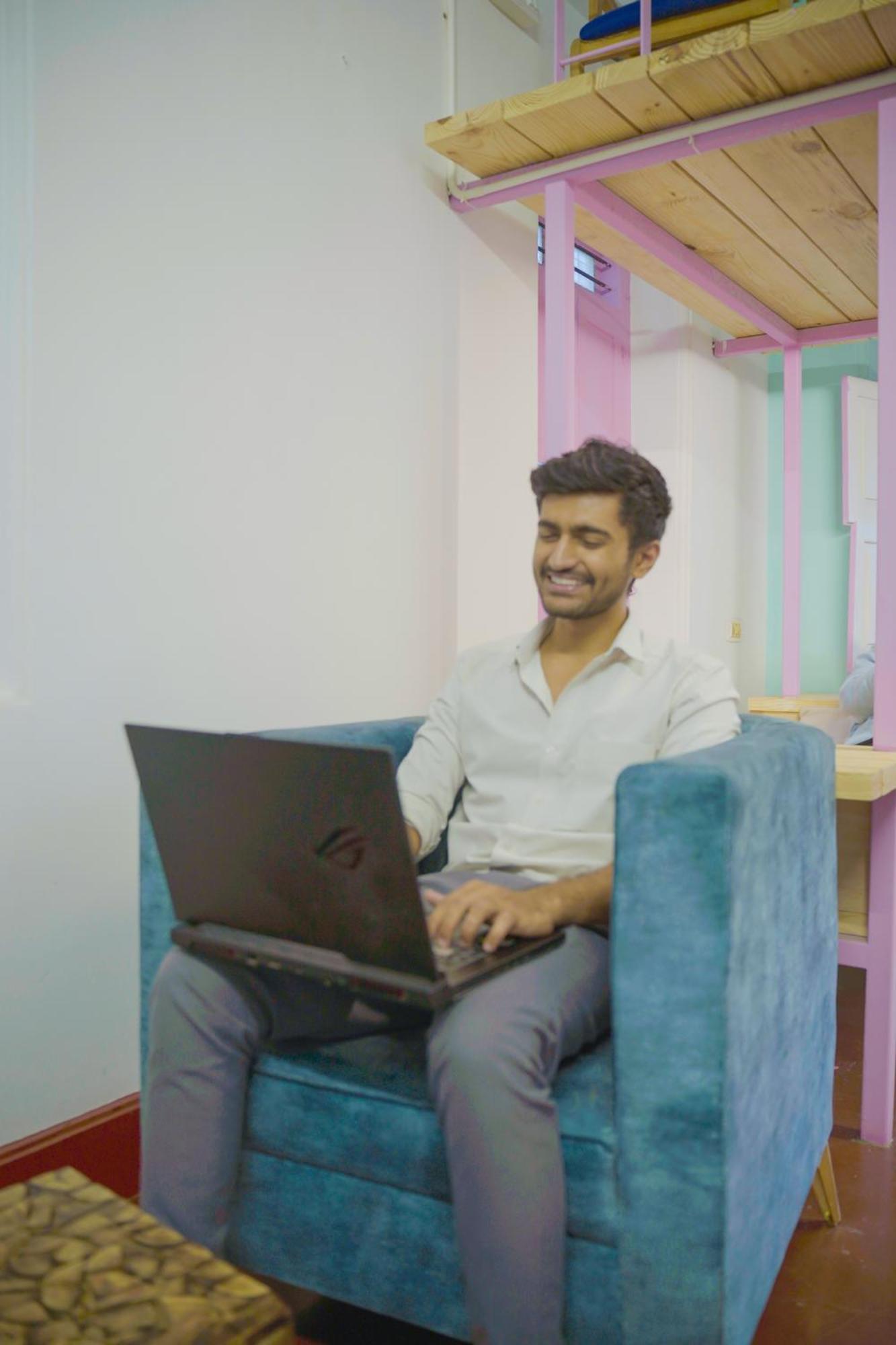 Rahees Bi Roambay - Backpacker Hostel Mysore Eksteriør billede